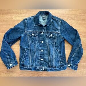Gap Denim Jacket Womens Medium Dark wash Timeless Minimalist Classic W/ Pockets